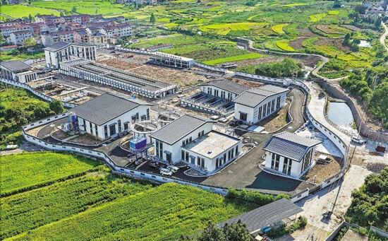 农村建起净水厂