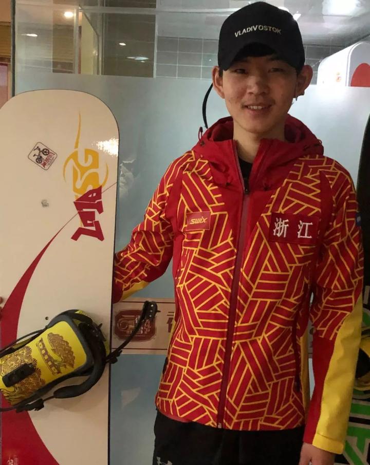 浙江冰雪战队开门红！17岁台州小伙王一帆拿下残运会铜牌-台州频道