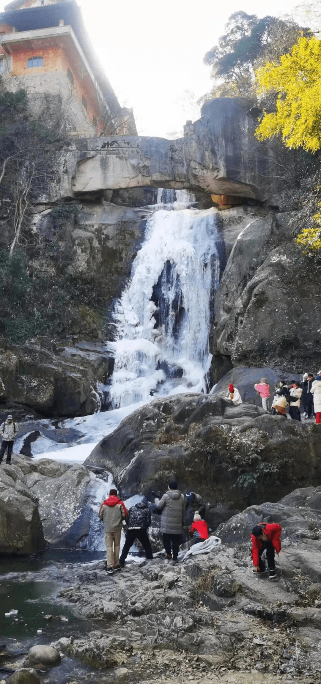 天下奇观：天台石梁飞瀑变成了石梁冰瀑，刷屏朋友圈-台州频道