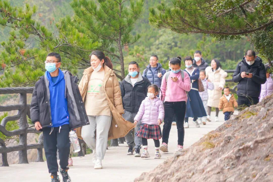 全国游客免费游首日 神仙居客流回暖-台州频道